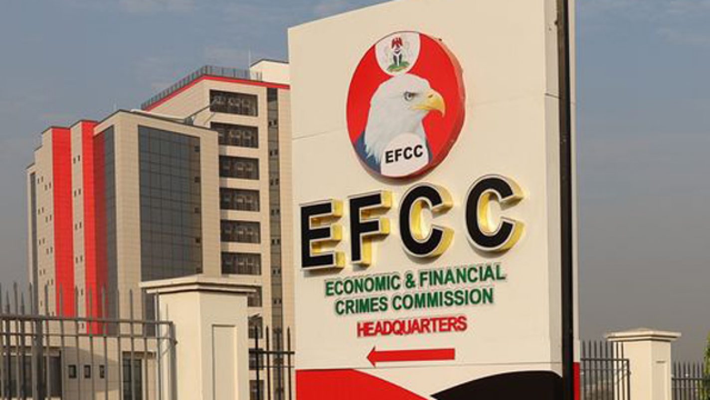 EFCC arrests 24 suspected trainee internet fraudsters in A’Ibom