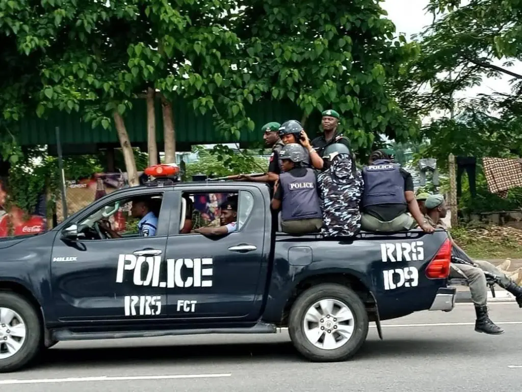 Tension in Kano as Security Forces Surround Emir Sanusi’s Palace Amid Power Struggle