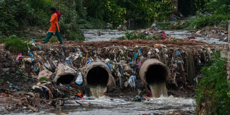 Tragedy Strikes Umunwokoji Village: Four Lives Lost in Egbu Sewage Pit Disaster