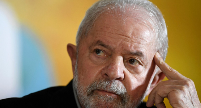 Brazilian President Lula Successfully Undergoes Brain Surgery After Hemorrhage