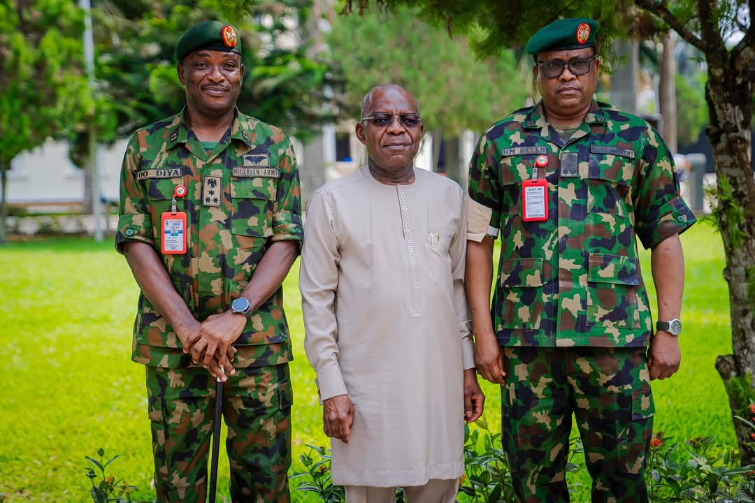 GOV. OTTI COMMENDS OUTGOING BRIGADE COMMANDER, CHALLENGES SUCCESSOR ON NEW WAYS OF FIGHTING CRIME